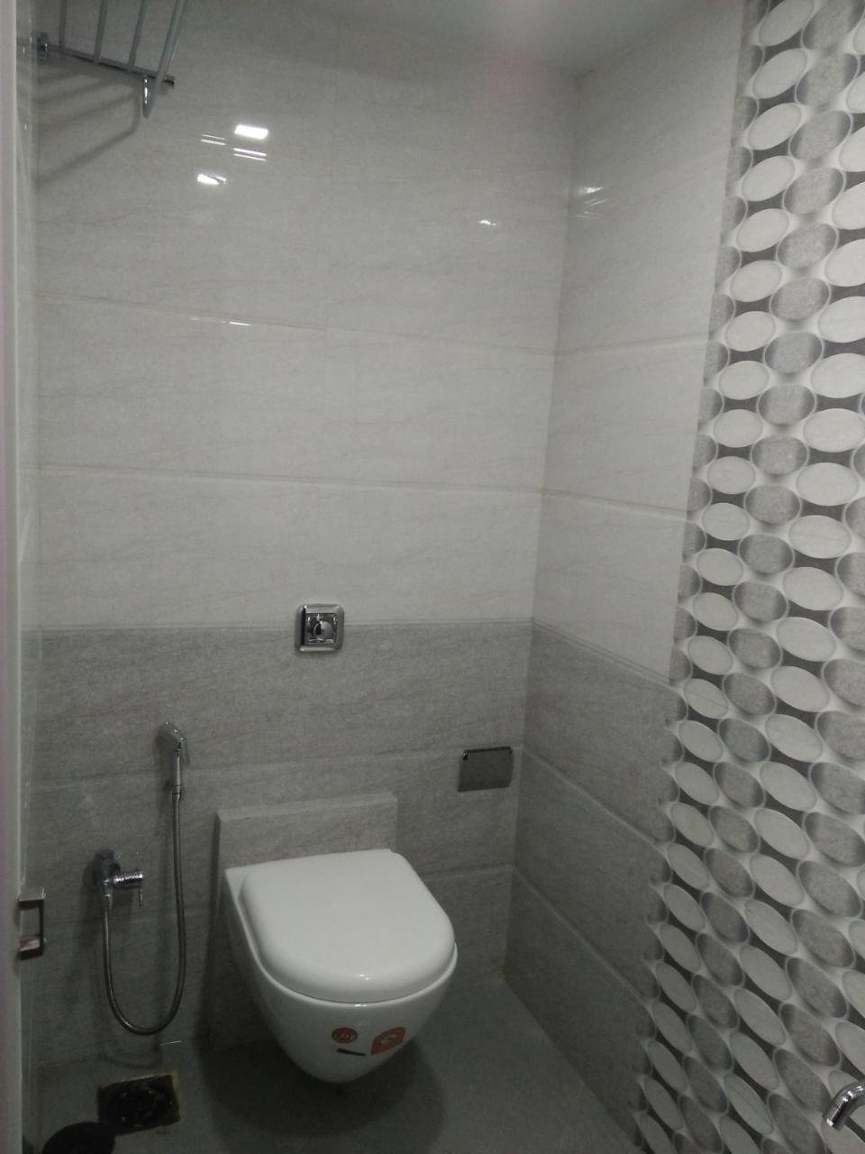 Ocean Dormitory Mumbai Bagian luar foto