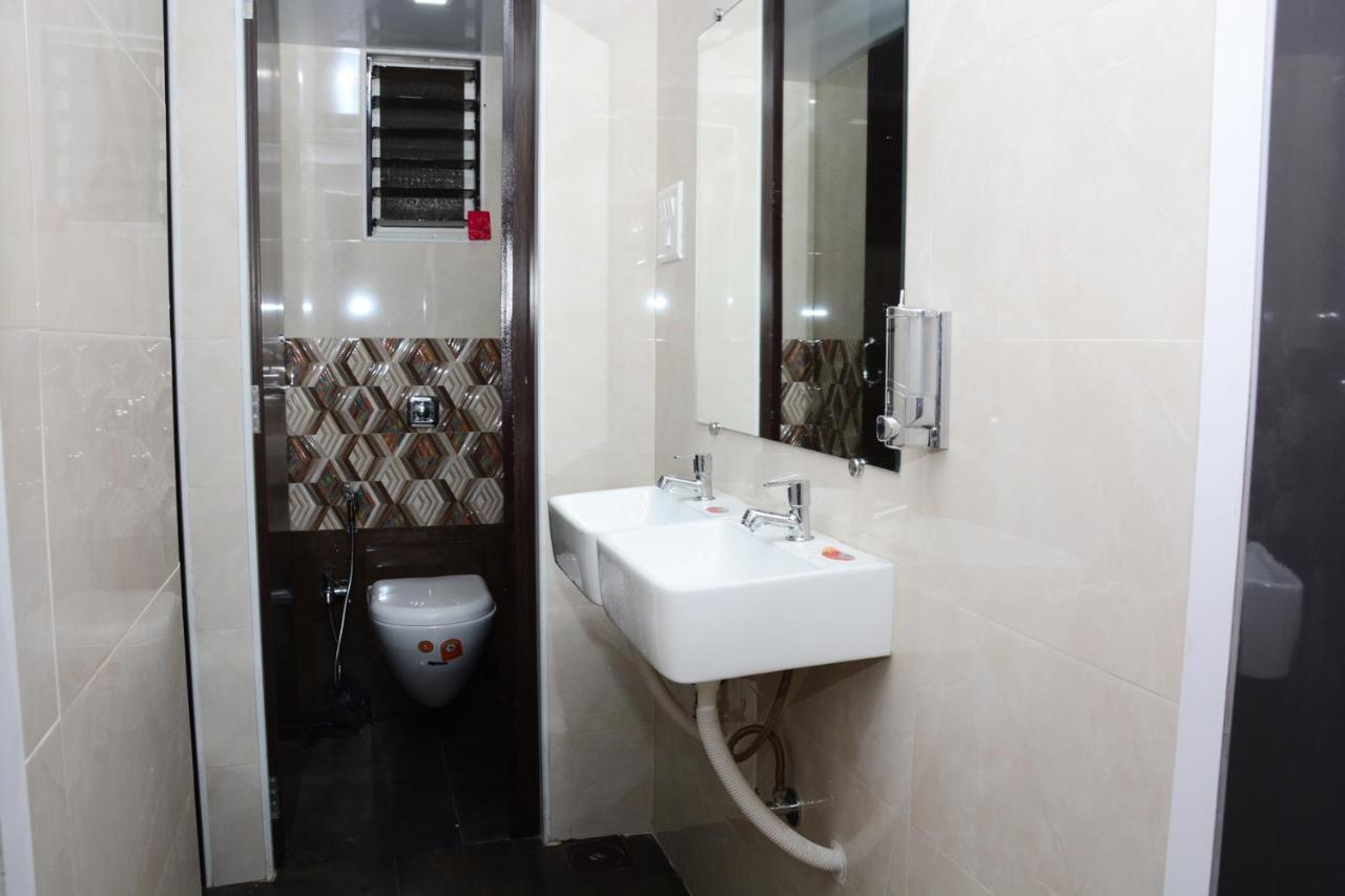 Ocean Dormitory Mumbai Bagian luar foto