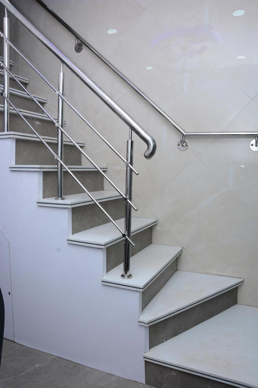 Ocean Dormitory Mumbai Bagian luar foto