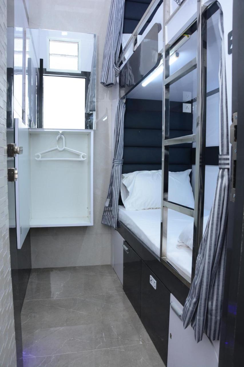 Ocean Dormitory Mumbai Bagian luar foto