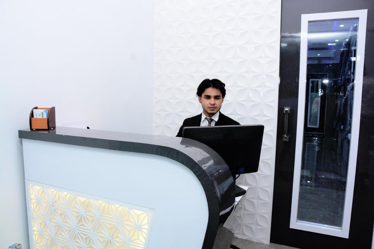 Ocean Dormitory Mumbai Bagian luar foto